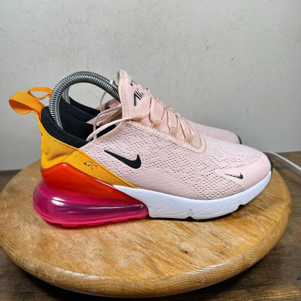 Nike Air Max 270 Women's Size 7 Coral Pink Shoes AH6789-603